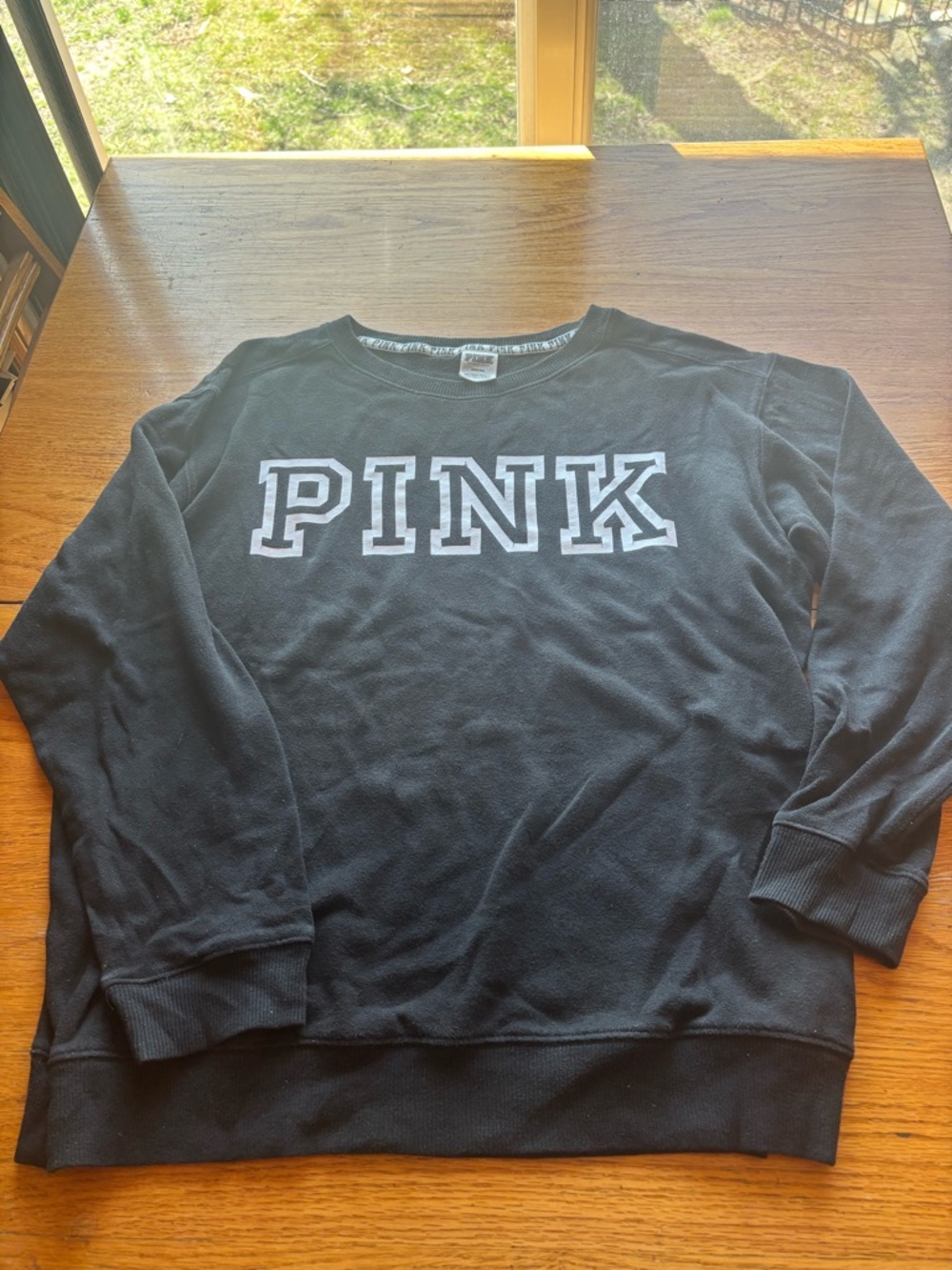 VS PINK Black Crewneck Size M